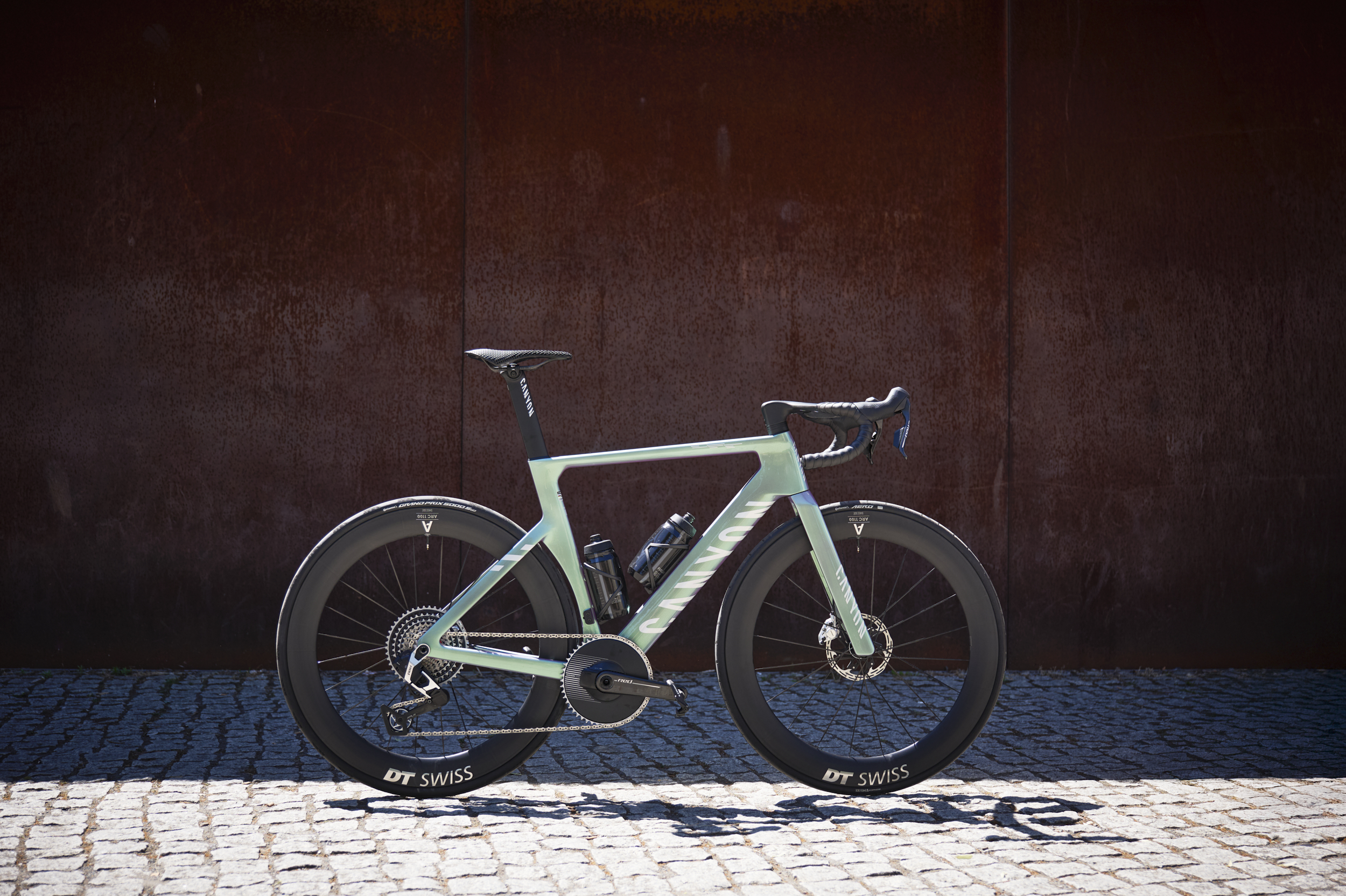 Canyon Aeroad CFR 2027 전체샷